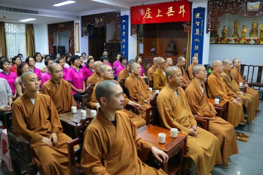 探秘贵博布展现场 | 为这位怪才,贵博办了首个当代艺术文献展