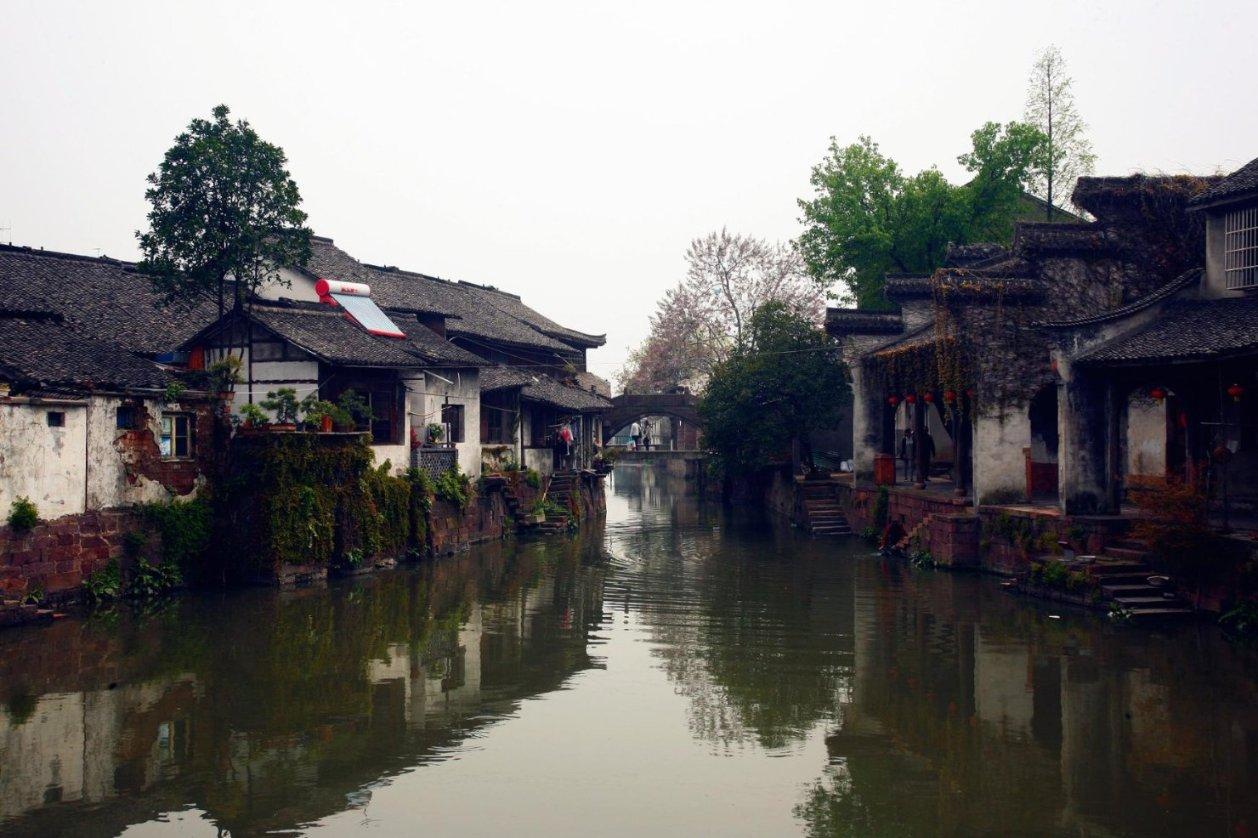 生肖鼠：祥瑞临门，如约而至的吉祥，苦难随风而去，幸福如云而至